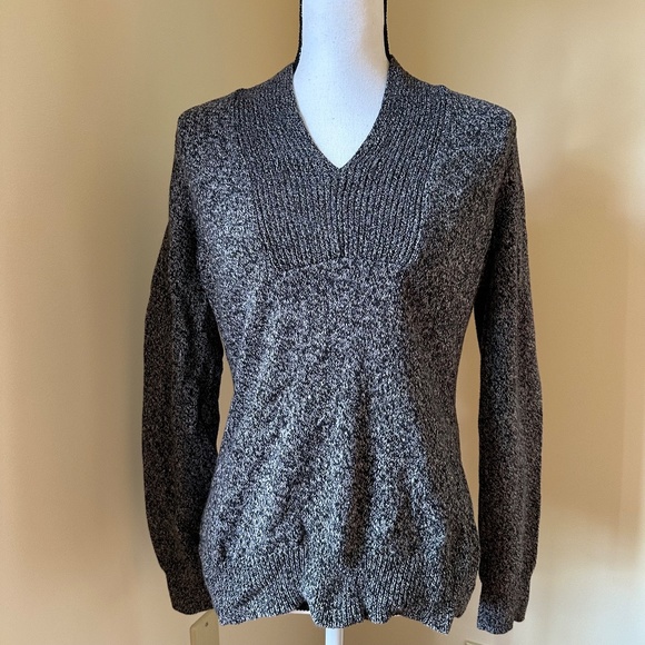 **GEOFFREY BEENE* Heather Gray Sport Long Sleeve V-Neck Sweater Size Medium - Picture 1 of 7